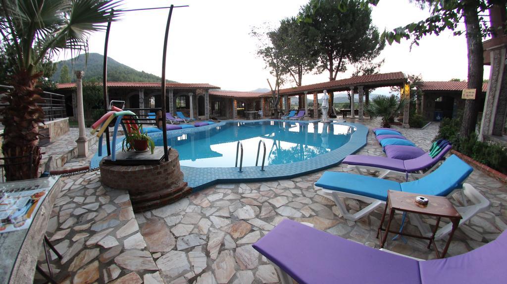 Atillas Getaway Selçuk Exterior foto